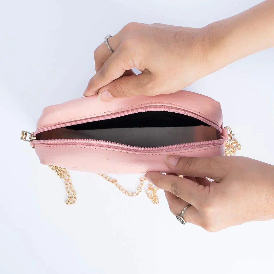 Urban Chic Crossbody Bag - Black