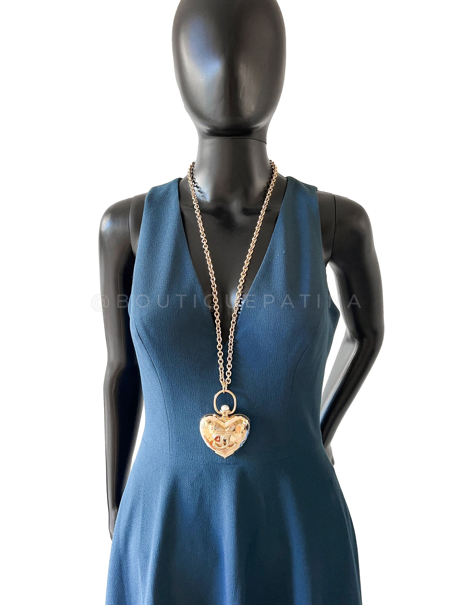 Chanel Giant Heart Locket Necklace 22C Pendant K2O