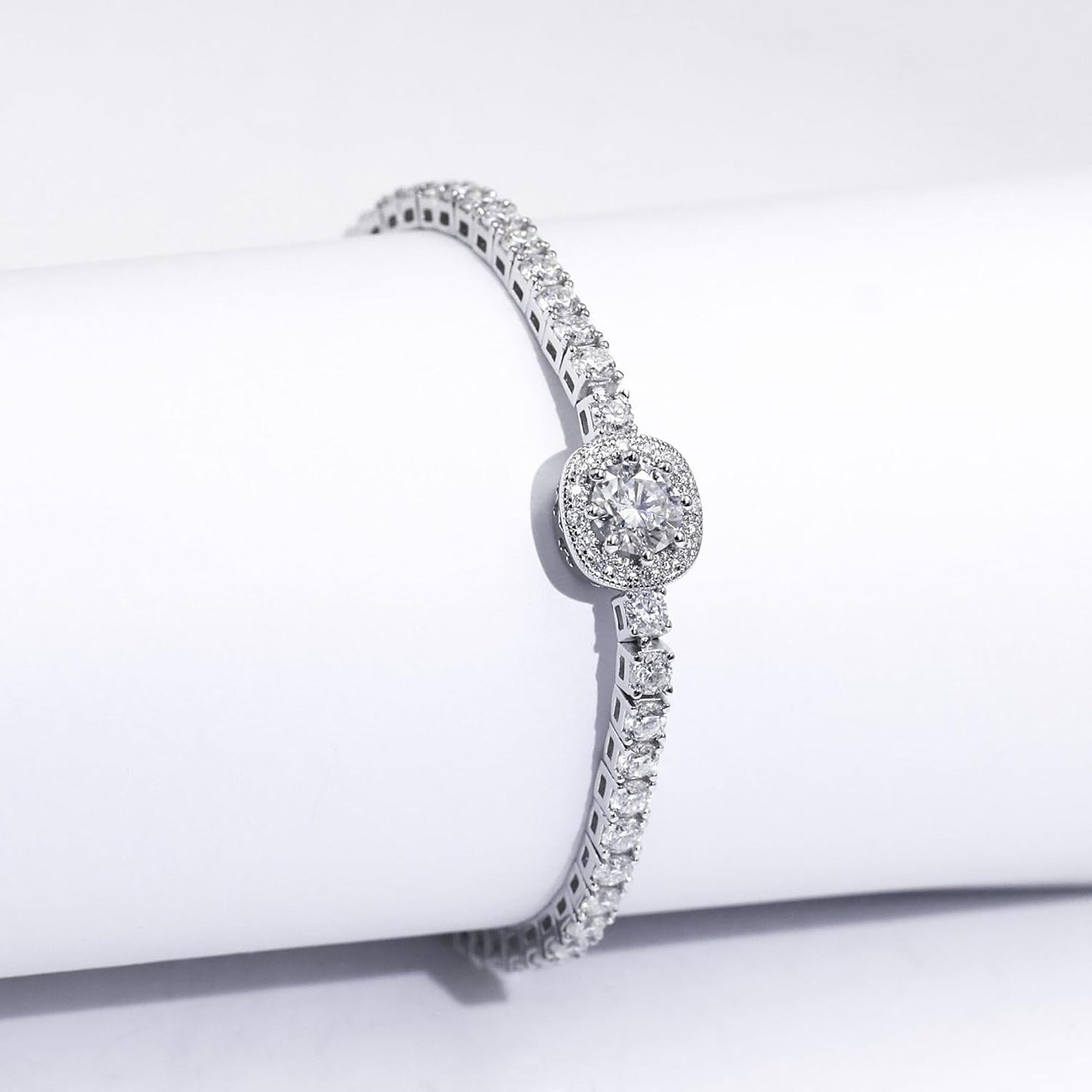 3mm Moissanite Tennis Bracelet for Women, 4.35CT Diamond Bracelets Slide, 18K White Gold Plated S925 Sterling Silver Adjustable Tennis Bracelets, D Color VVS1 Round Brilliant Cut Lab Created